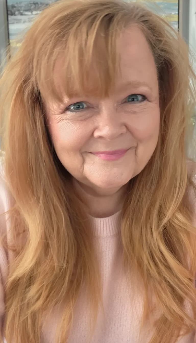 Coach Deb Hollis